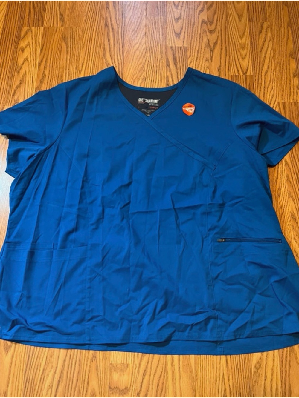 Gray’s Anatomy scrub top size 4XL (New the tags!)